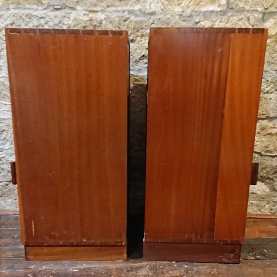 Pair Of 1930s Art Deco Bedside Cabinet Tables photo 900.0