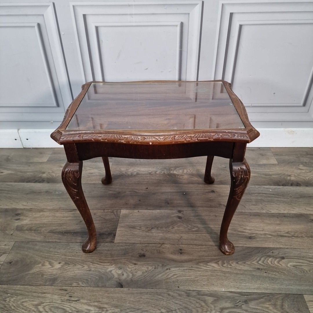 Pair Antique Style Tables Carved Wooden Side Bedside Cabriole Legs Glass Tops photo 140.0