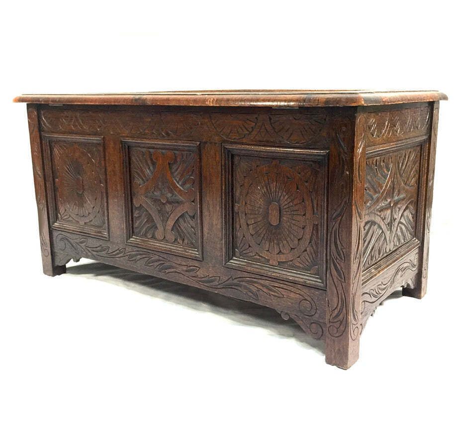 photo furniture Antique Wooden Oak Hand Craved Panelled Storage Blanket Box / Coffer C.1900