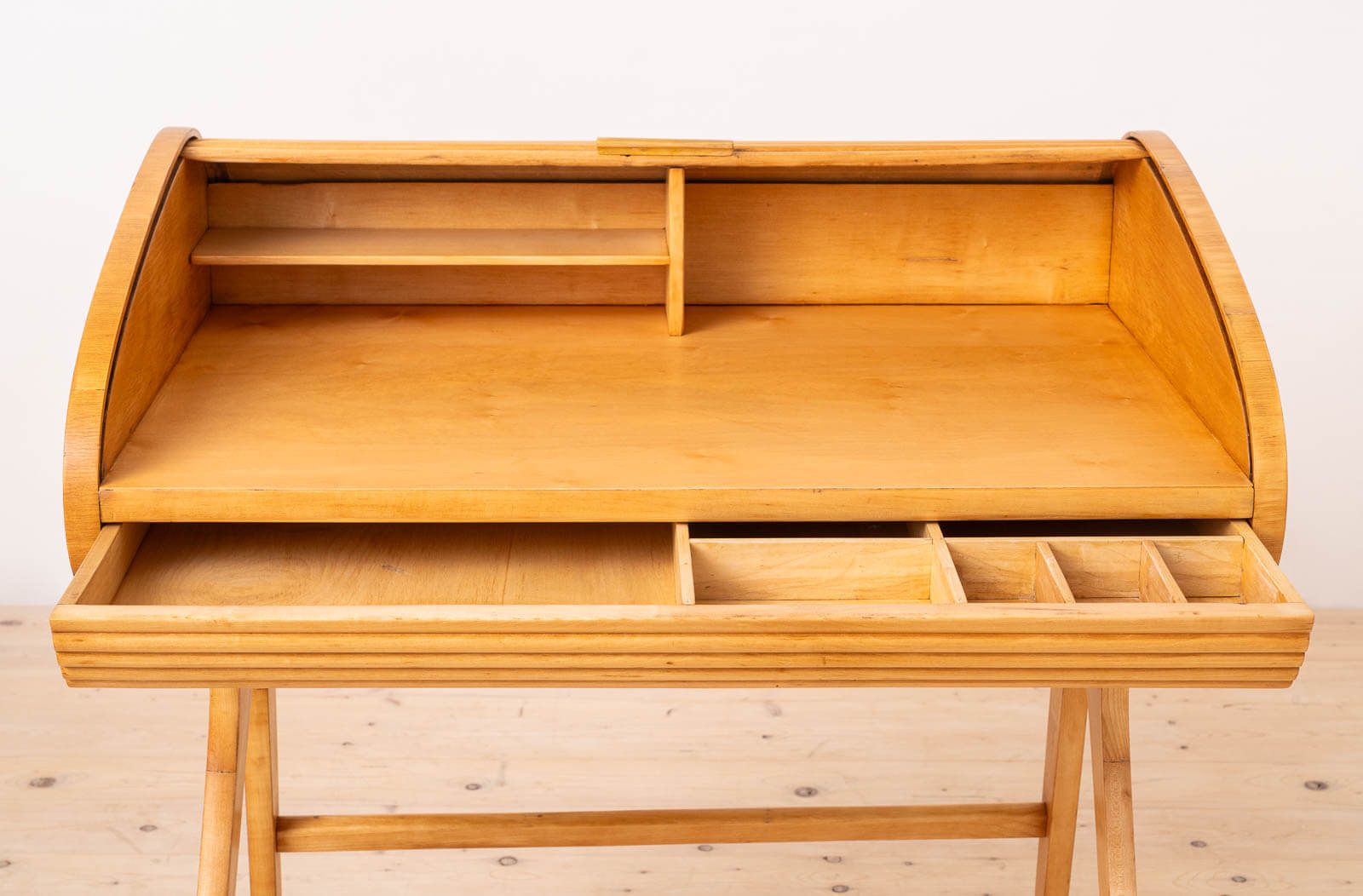 Rare Mid Century Modern Desk With Roll Top, Maple Veneer, 1950s, Fully Restored photo vinterior
