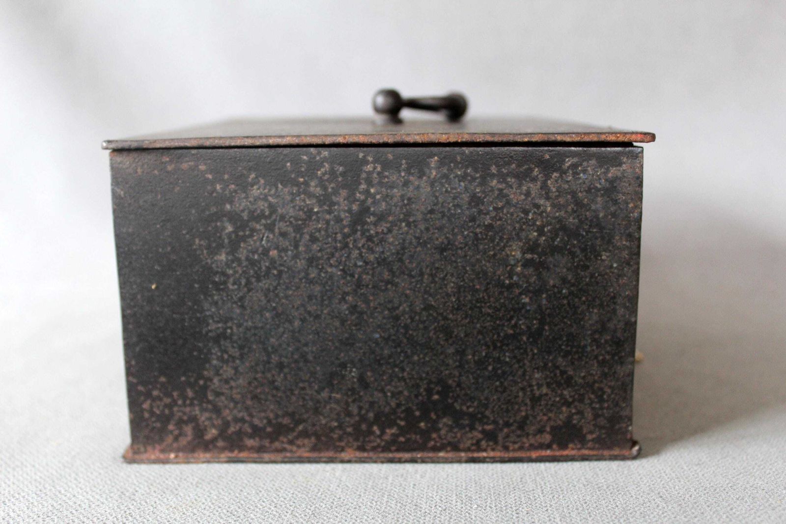photo vinterior Antique Heavy And Solid French Metal Cash Box, Safe, One Key, Industrial Money Box, Storage Box, Strong Box, Secret Treasure Box