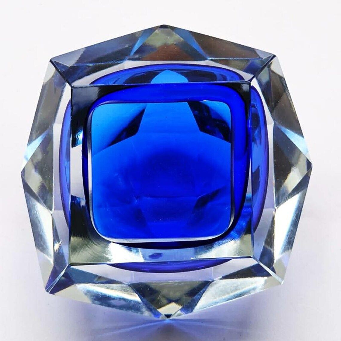 1960s Stunning Blue Ashtray Or Catch All In Murano Glass By Flavio Poli For Seguso. photo vintage