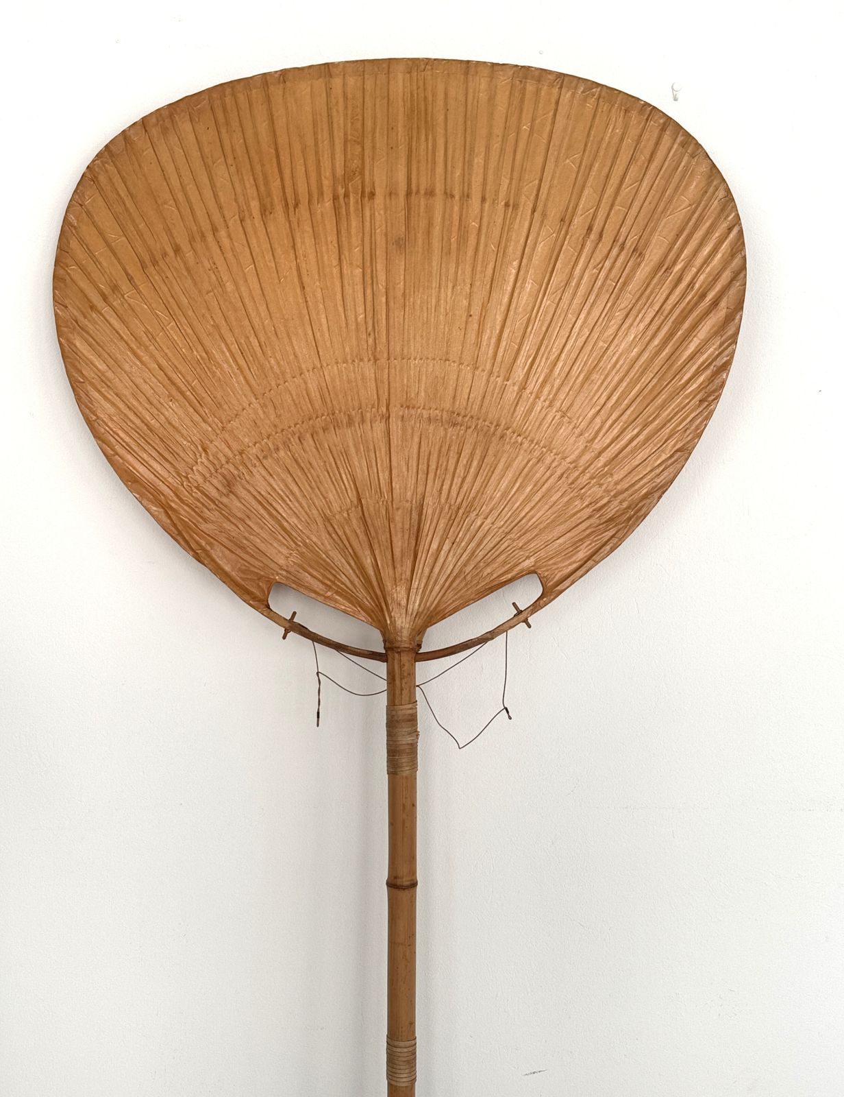 Organic Large Floor Lamp "Uchiwa I" By Ingo Maurer, 1974 photo for sale