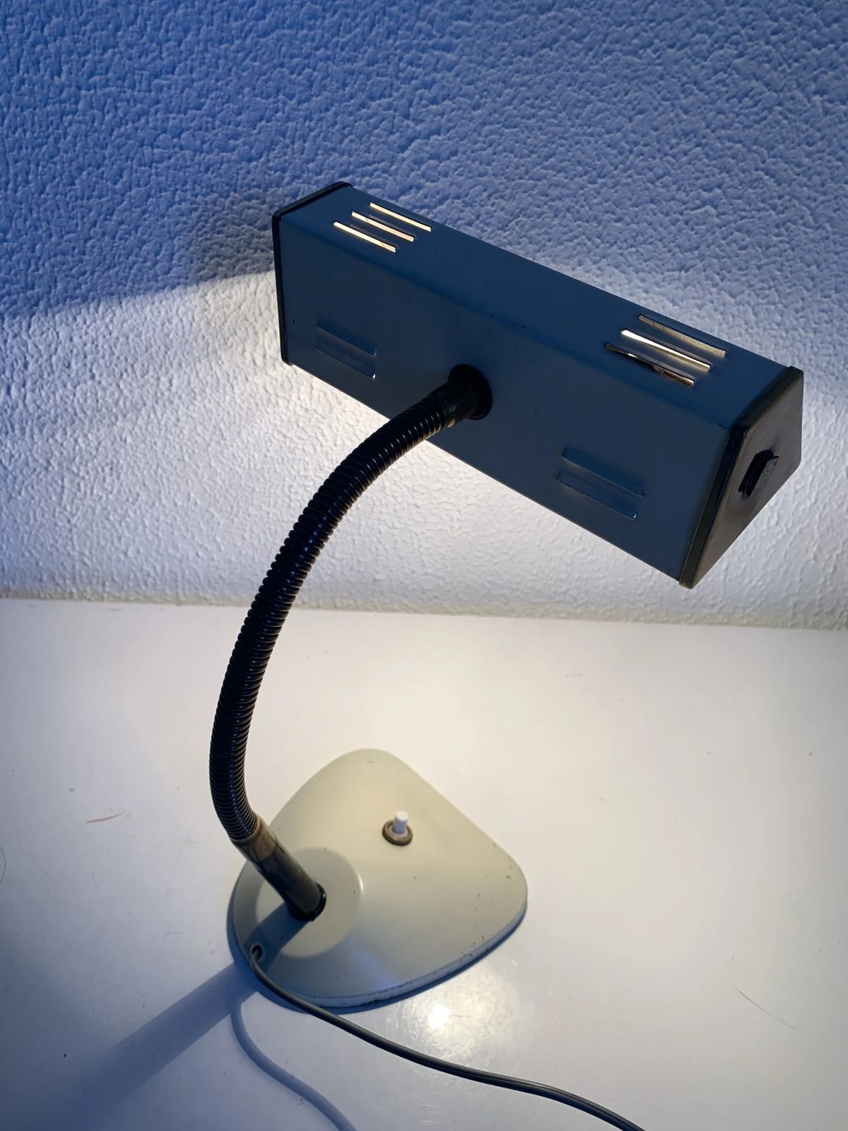 Vintage 1950s Children's Desk/Bedside Lamp, Cream And Gold   23 Cm photo 125.0