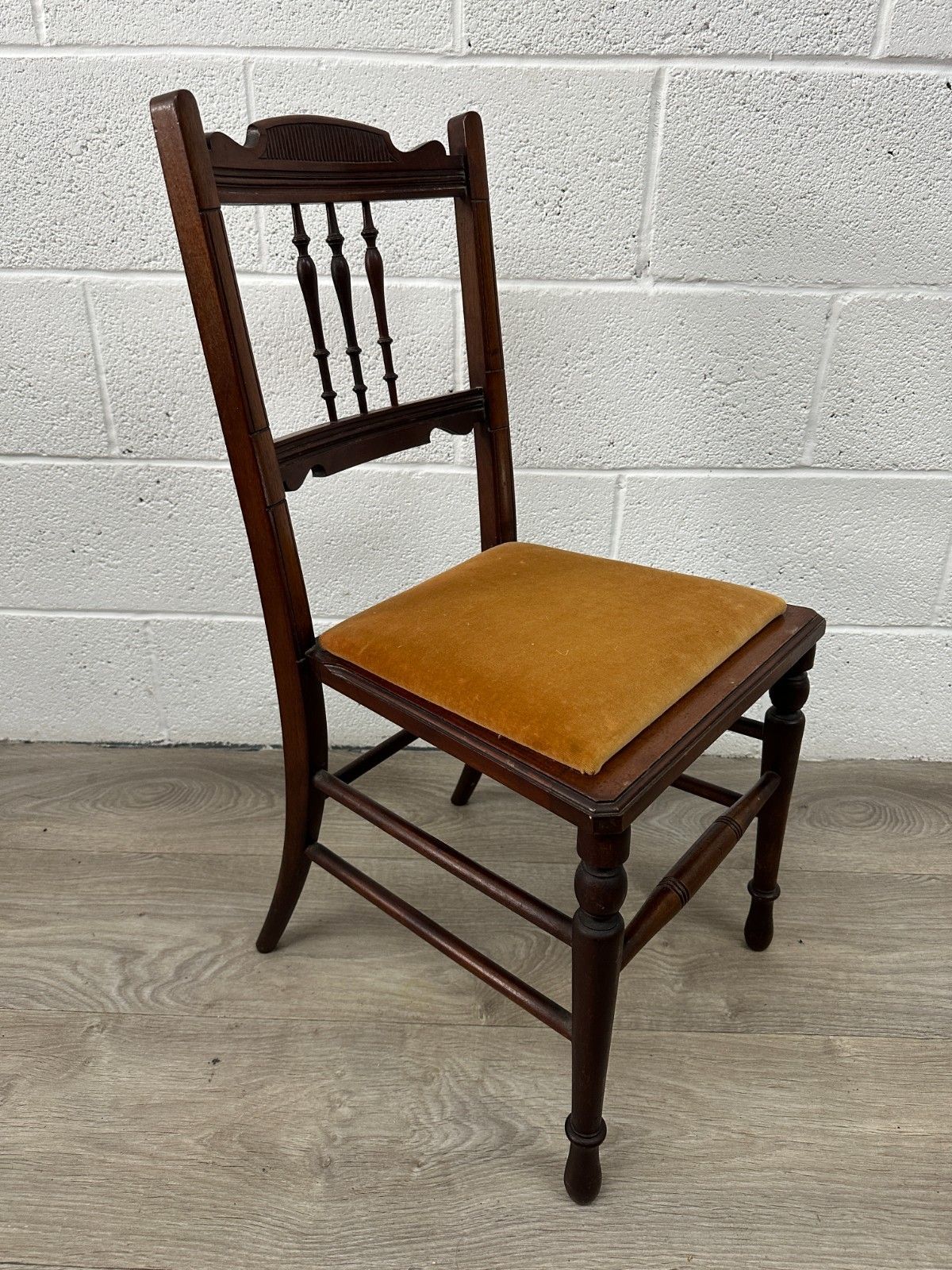 Edwardian Mahogany Bedroom Hall Chair Seat Turned Spindle Back Yellow Upholstery photo vinterior