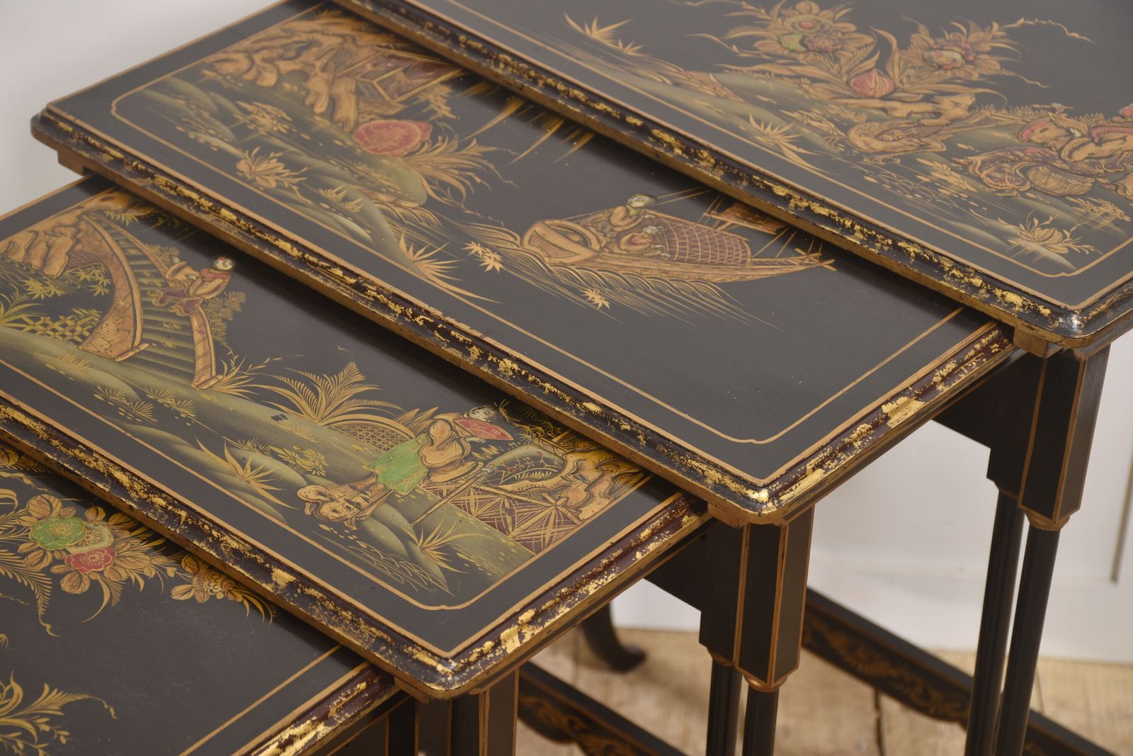 Exceptional Set Of Four Chinoiserie Decorated Nest Of Tables photo vinterior