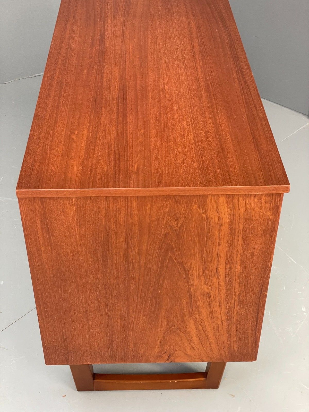photo vintage Vintage 1960s Teak Sideboard By Stonehill Retro Mid Century Drawers Eb12209