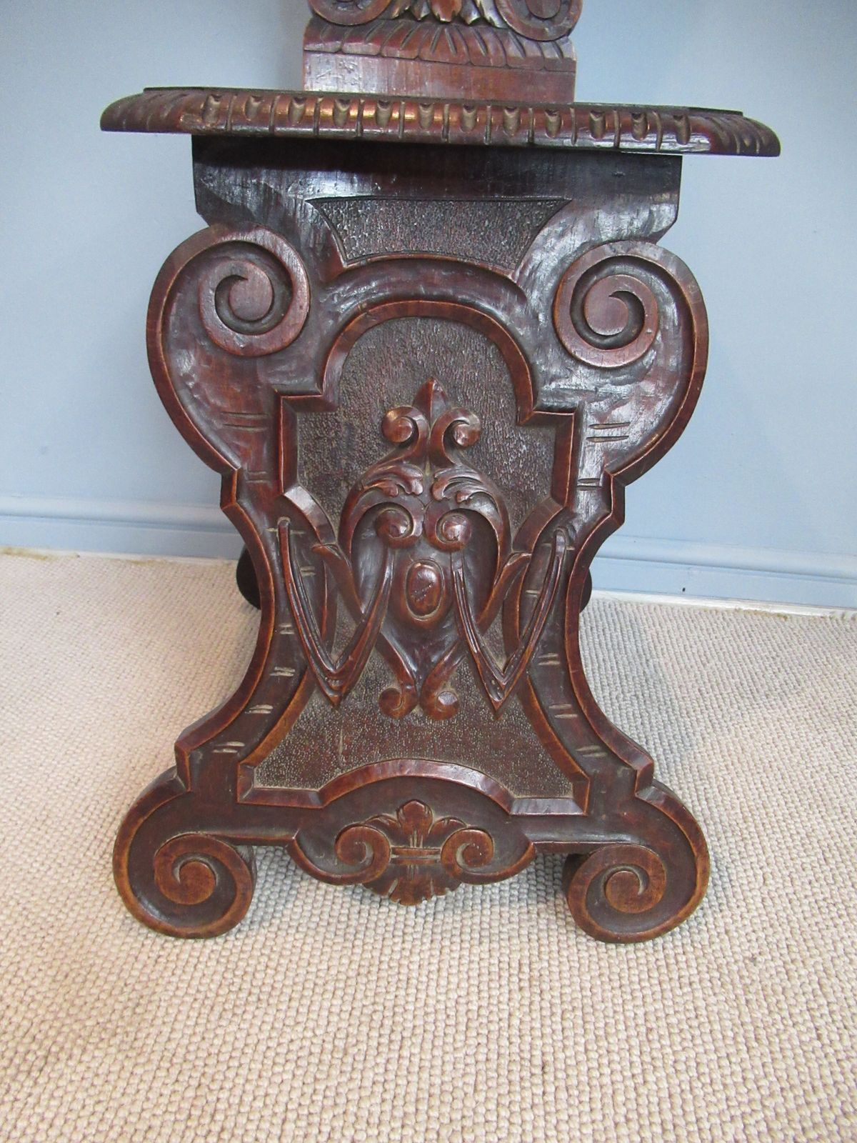 A Late Victorian Mahogany Carved Side / Hall Chair photo 340.0