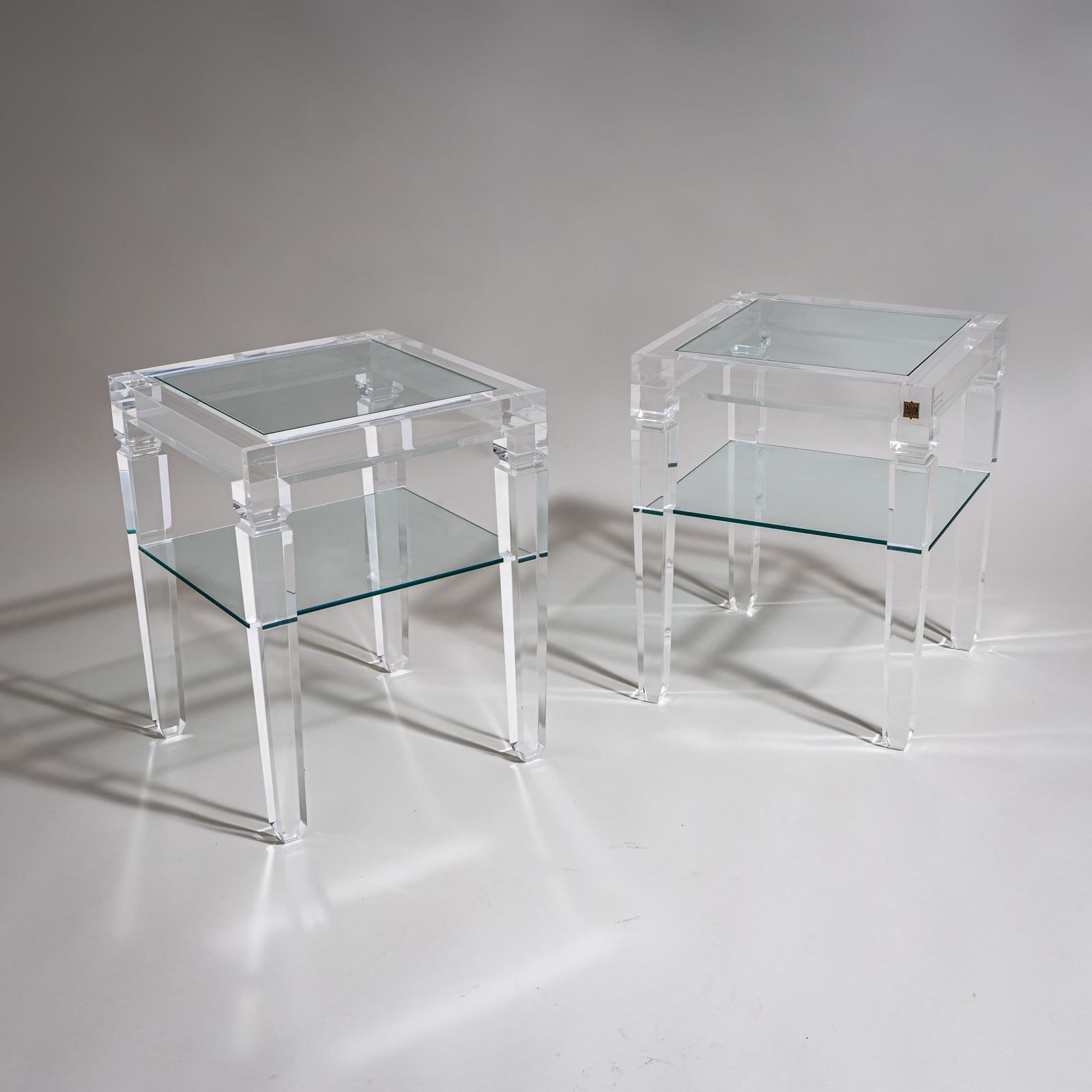 Paar bijzettafels in plexiglas van Fabianart, Rome / Italië, eind 20e eeuw photo furniture