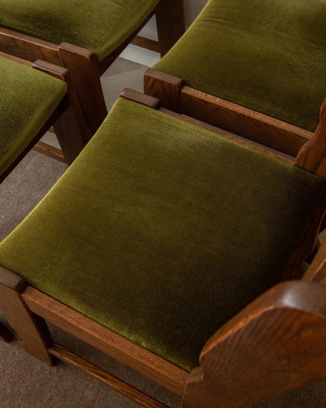 photo buy Brutalist Oak Razorback Dining Chairs With Green Velvet, 1970s, Set Of 4