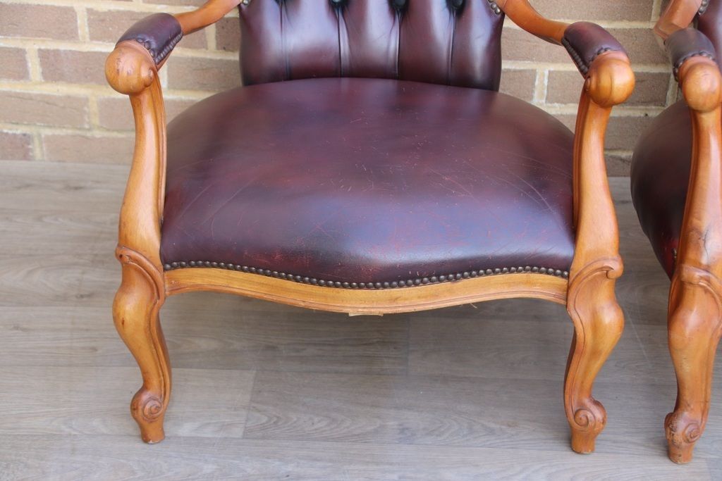 photo vintage Pair Of Chesterfield Parlour Armchairs