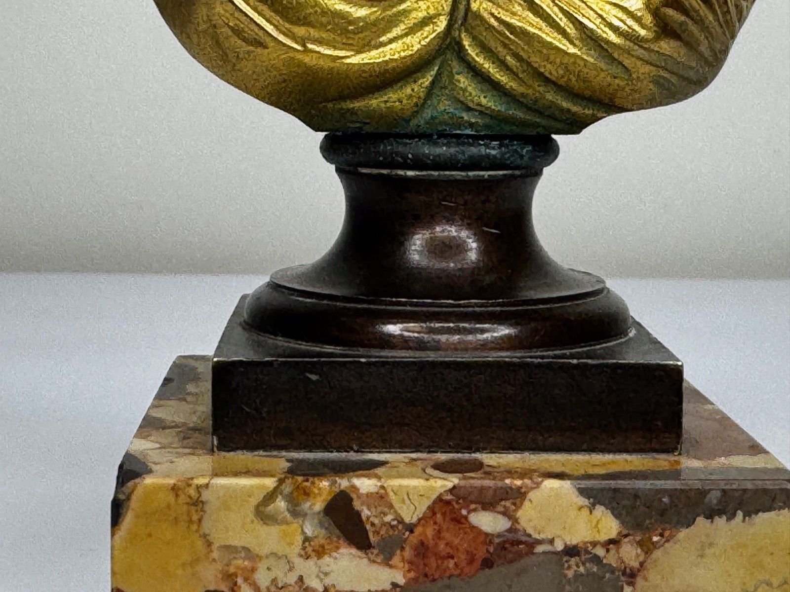 19th Century Parisian Bronze Bust Sculpture Of Marie Antoinette In The Manner Of Mathurin Moreau photo vintage
