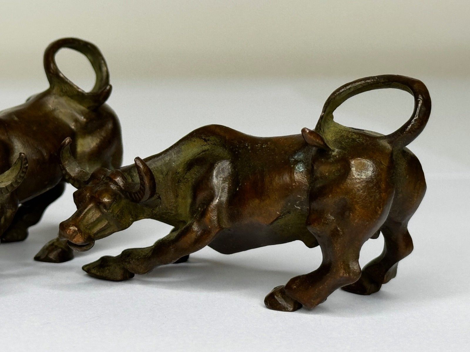Miniatuurset Chinese Qing-dynastie bronzen waterbuffels, 19e eeuw photo 850.0
