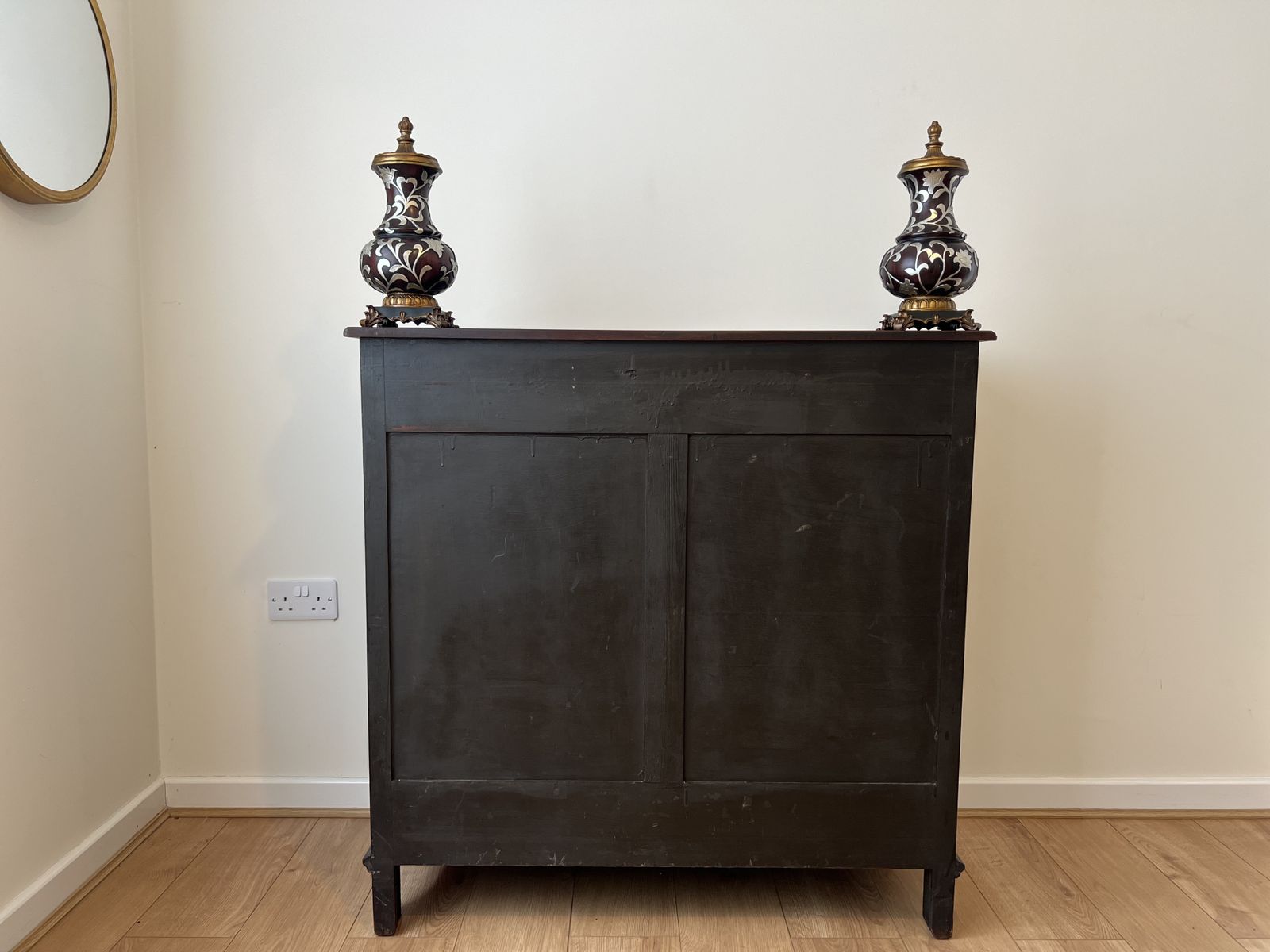 photo furniture Antique Mahogany Chest Of Drawers 1900 1920 Original Brass Handles