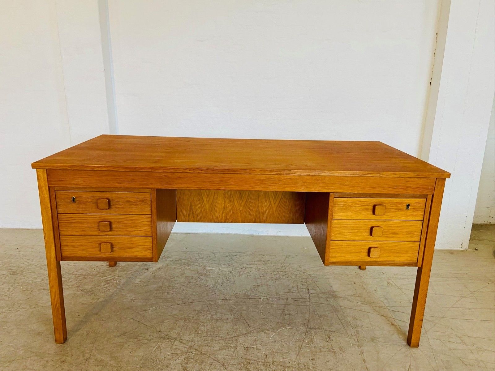 photo furniture Vintage Mid  Century Retro Danish  Oak Desk By Domino Møbler  1960,S