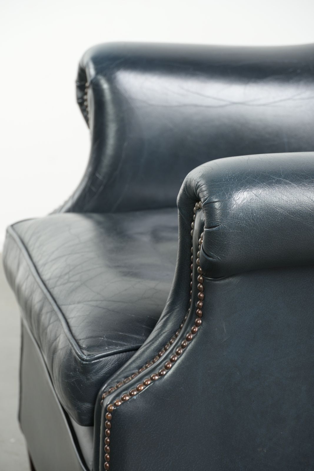 860.0 Beautiful And Comfortable Dark Blue Cowhide Leather Club Armchair With A Unique And Timeless Design photo