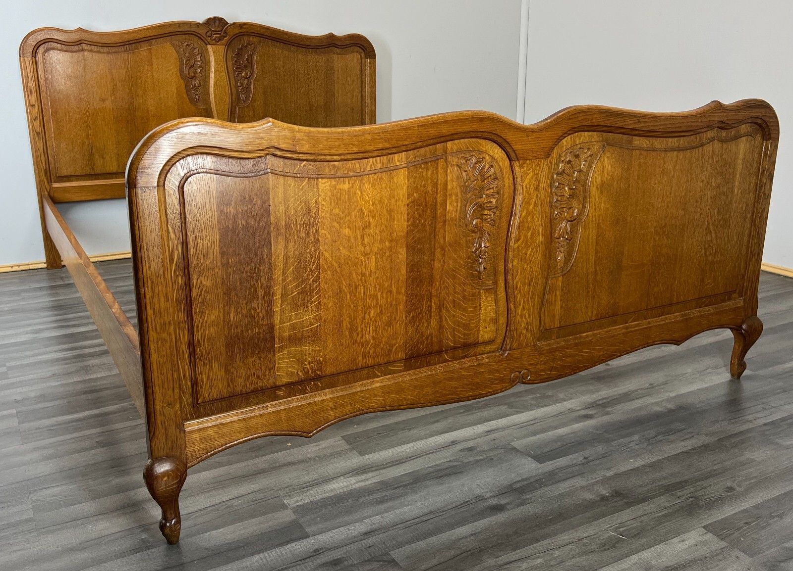 Bed Vintage French Louis XVI Oak Double Bed Frame Carved Headboard Lot 3013