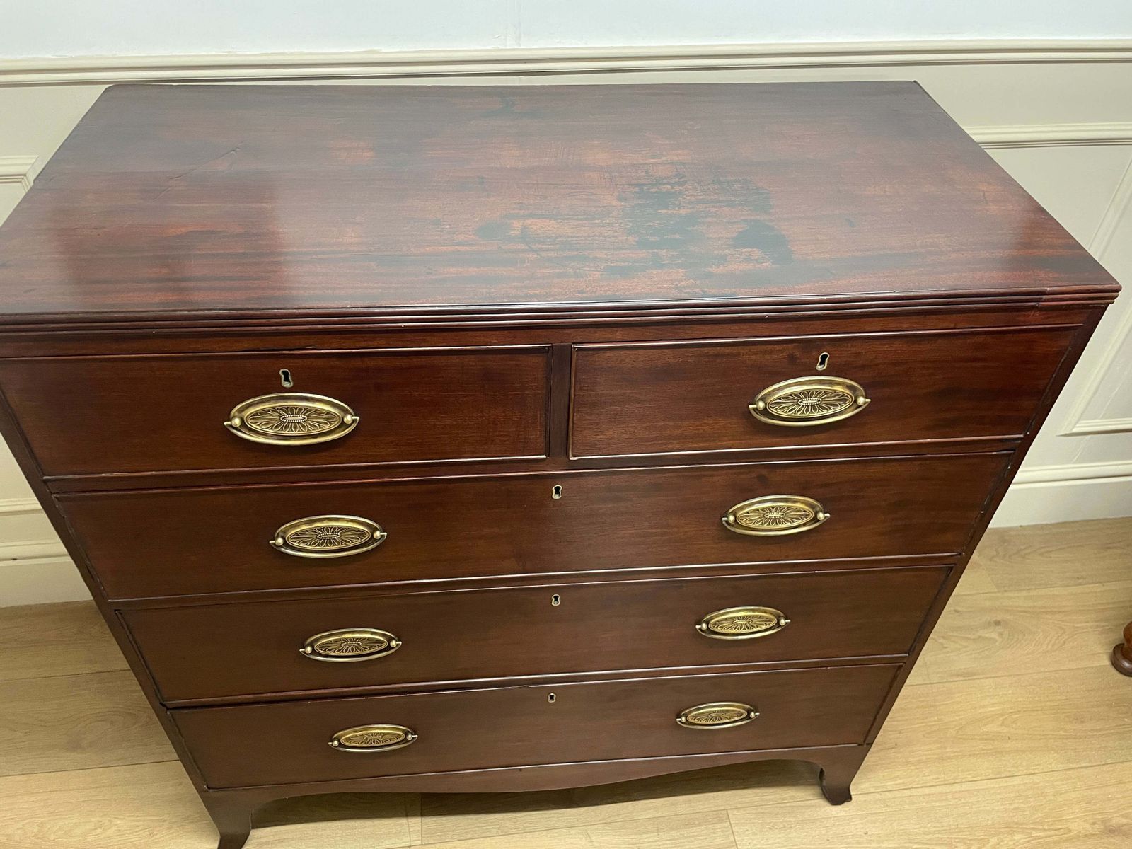 575.0 Antique Mahogany Georgian Chest Of Drawers photo