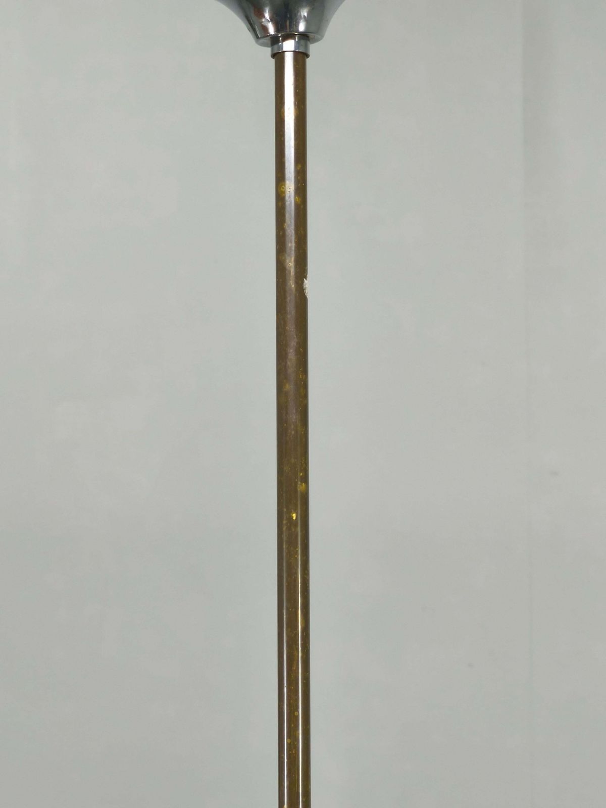 Lustre Art Déco tchèque en chrome et verre opalin, années 1930 photo vinterior