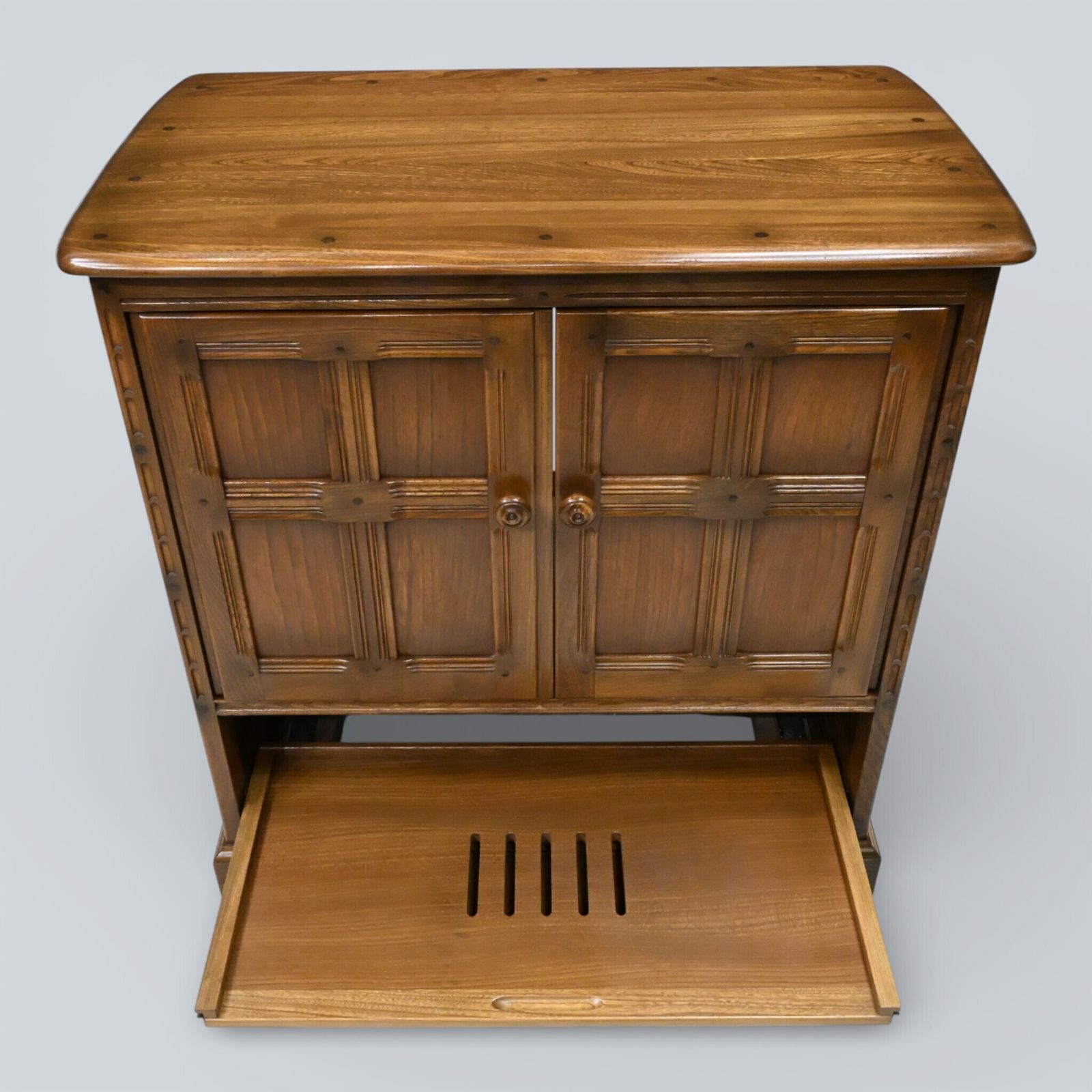 347.0 Ercol Mural Tv Video Cabinet Golden Dawn Hideaway Doors Model 839 Free Delivery photo