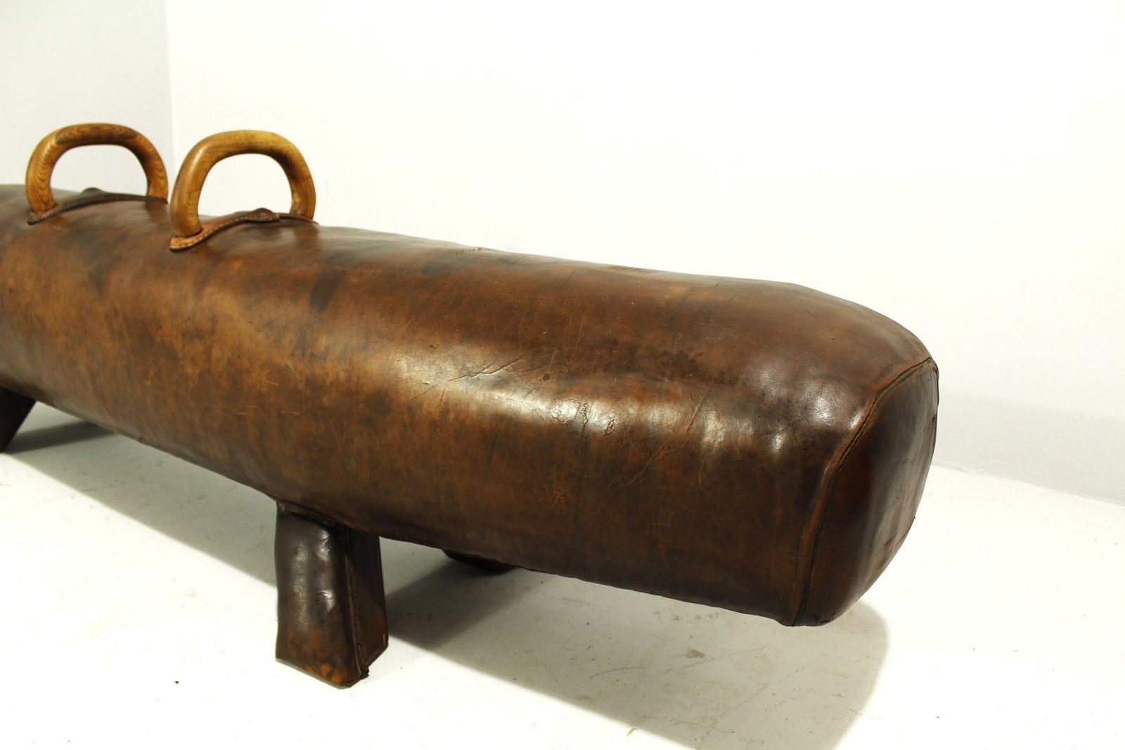 photo furniture Vintage Leather Gym Pommel Horse Bench, 1900s