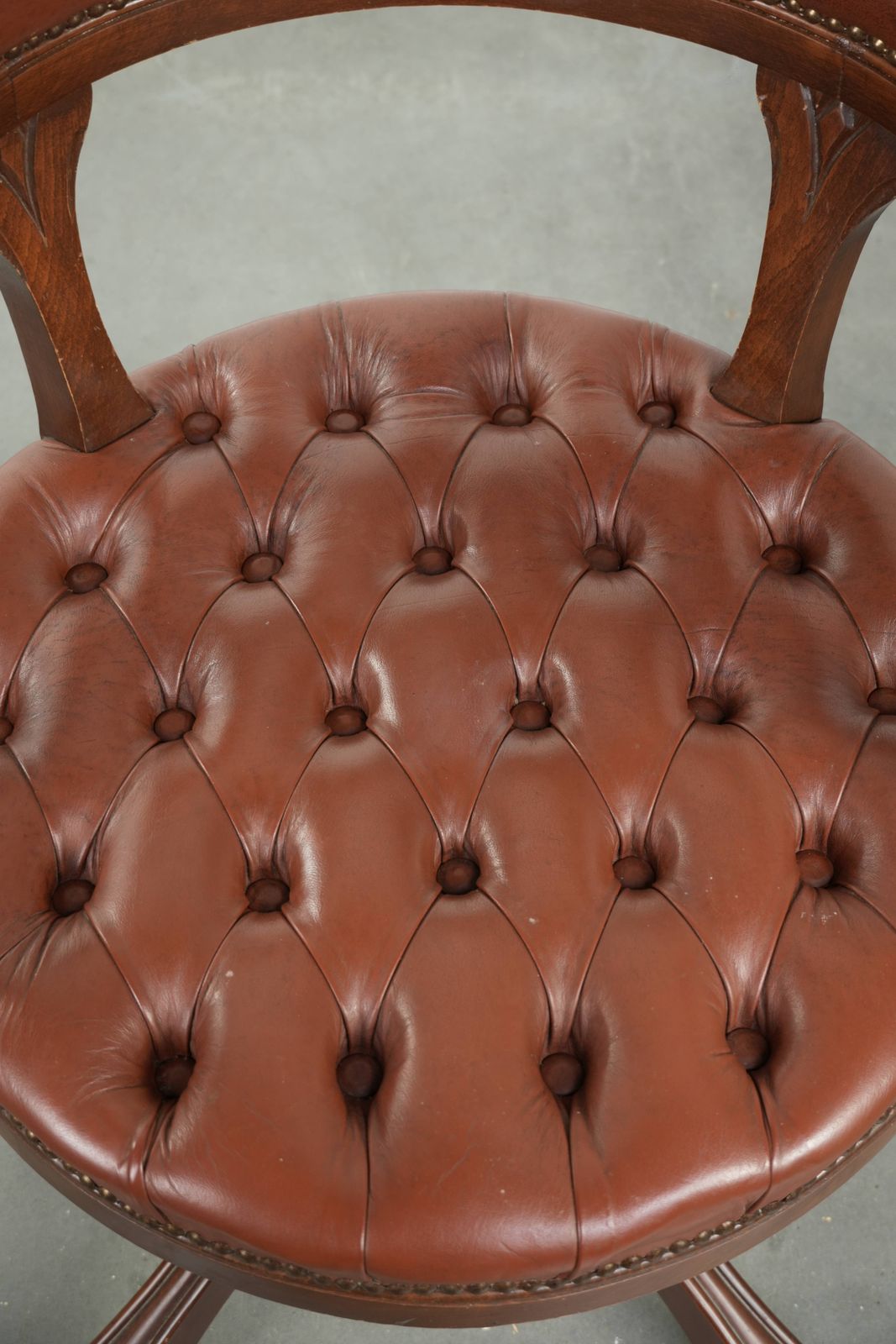 Swivel English Style Cowhide Chesterfield Office Chair In A Beautiful Brown Color photo vinterior