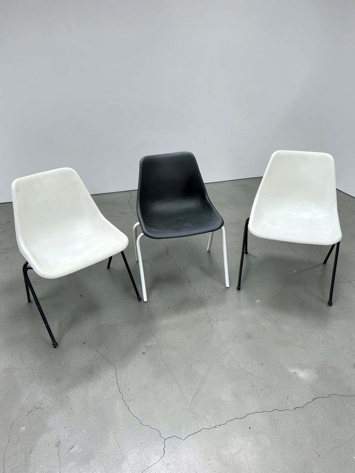 Robin Day Polypropylene Stacking Chairs For Hille, Set Of Three, C.1960s–70s photo Furniture