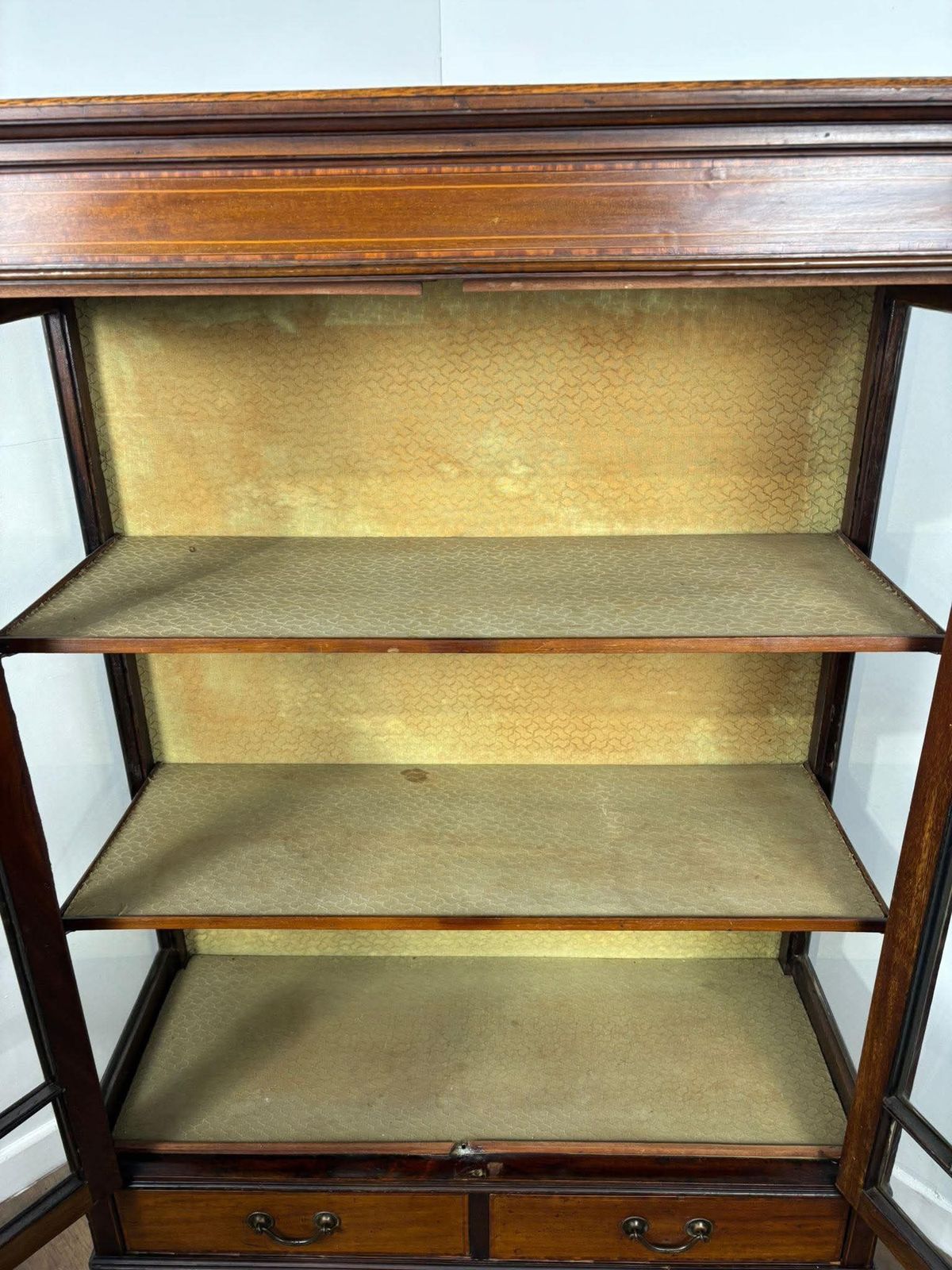 Edwardian Mahogany Inlaid Display Cabinet photo vinterior