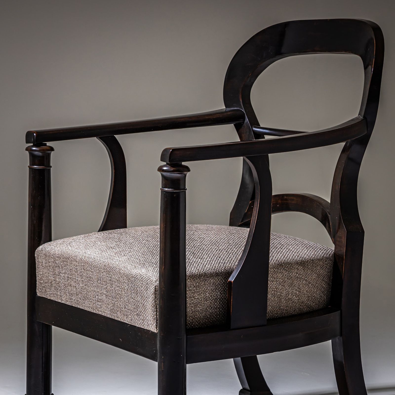 Paar Biedermeier fauteuils, Oostenrijk, ca. 1830 photo buy