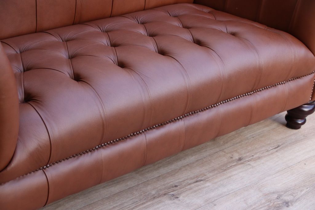 photo furniture Saxon Highgrove Chesterfield Sofa