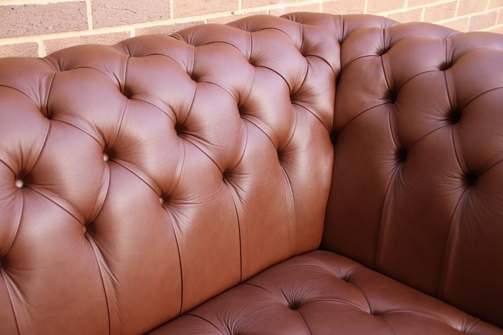 1500.0 Saxon Highgrove Chesterfield Sofa photo