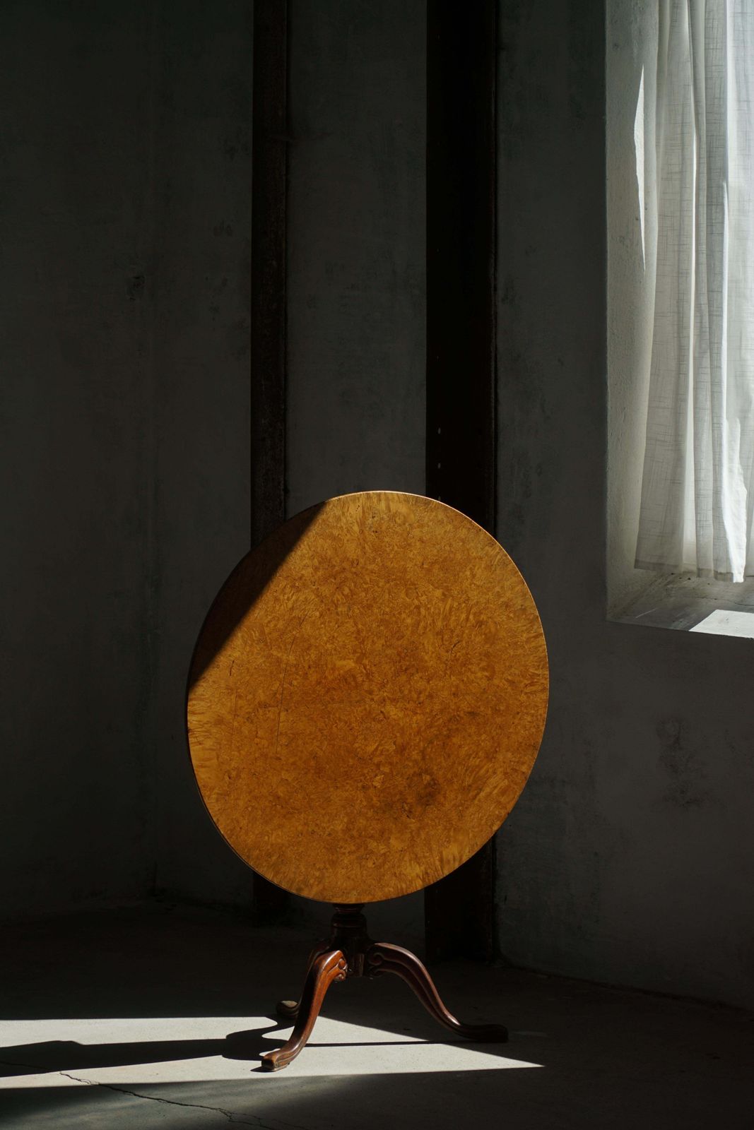 Early 19th Century, Swedish Antique Tilt Top Occasional Table In Burl Wood photo furniture