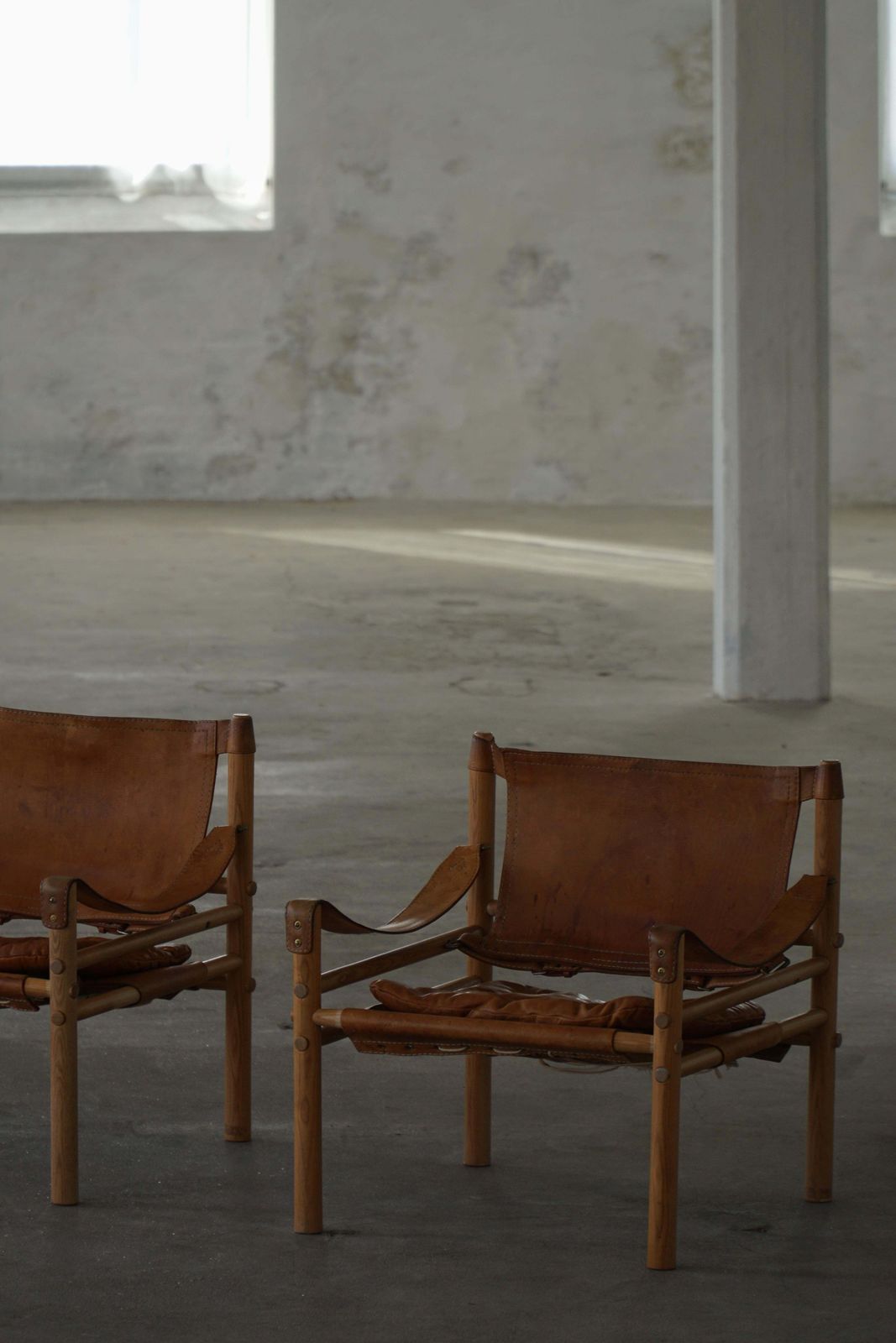 photo vintage Arne Norell, Pair Of Sirocco Lounge Chairs, Leather & Ash, Ab Aneby, 1960s