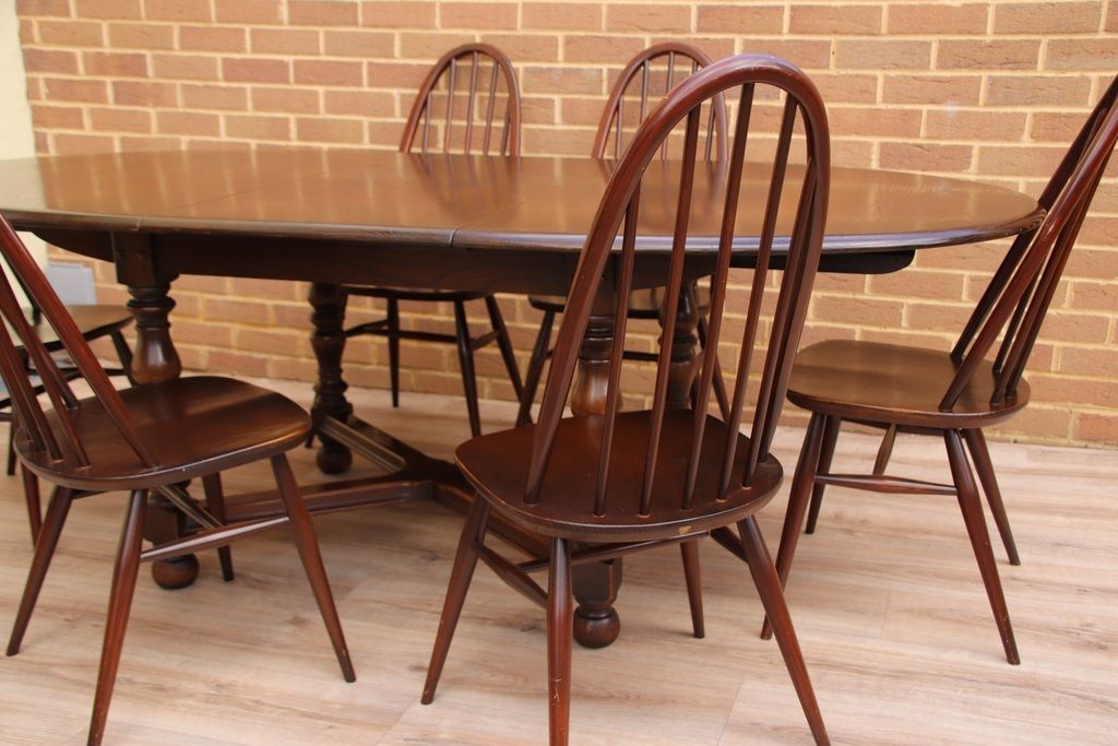 photo vinterior Ercol Dining Set