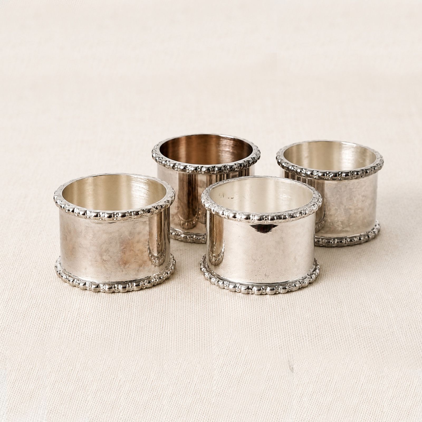 Set Of Four Vintage Silver Plated Beaded Napkin Rings photo 75.0