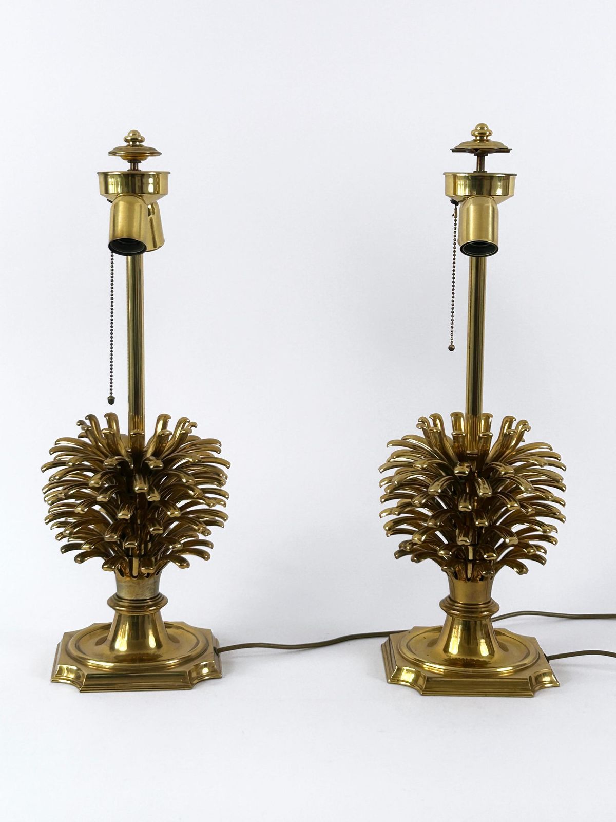 Set Of Two Large Exceptional Brass Pine Cone Table Lamps By Feese Germany 1980s photo vinterior