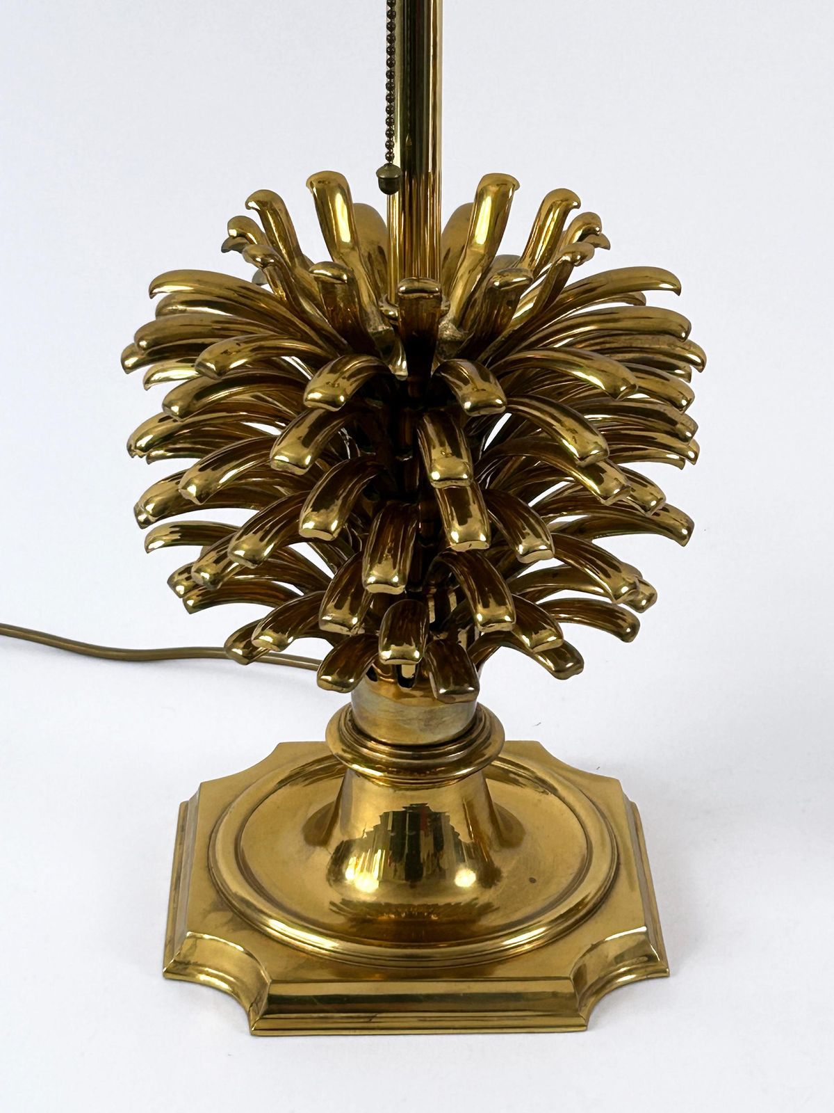 photo vintage Set Of Two Large Exceptional Brass Pine Cone Table Lamps By Feese Germany 1980s