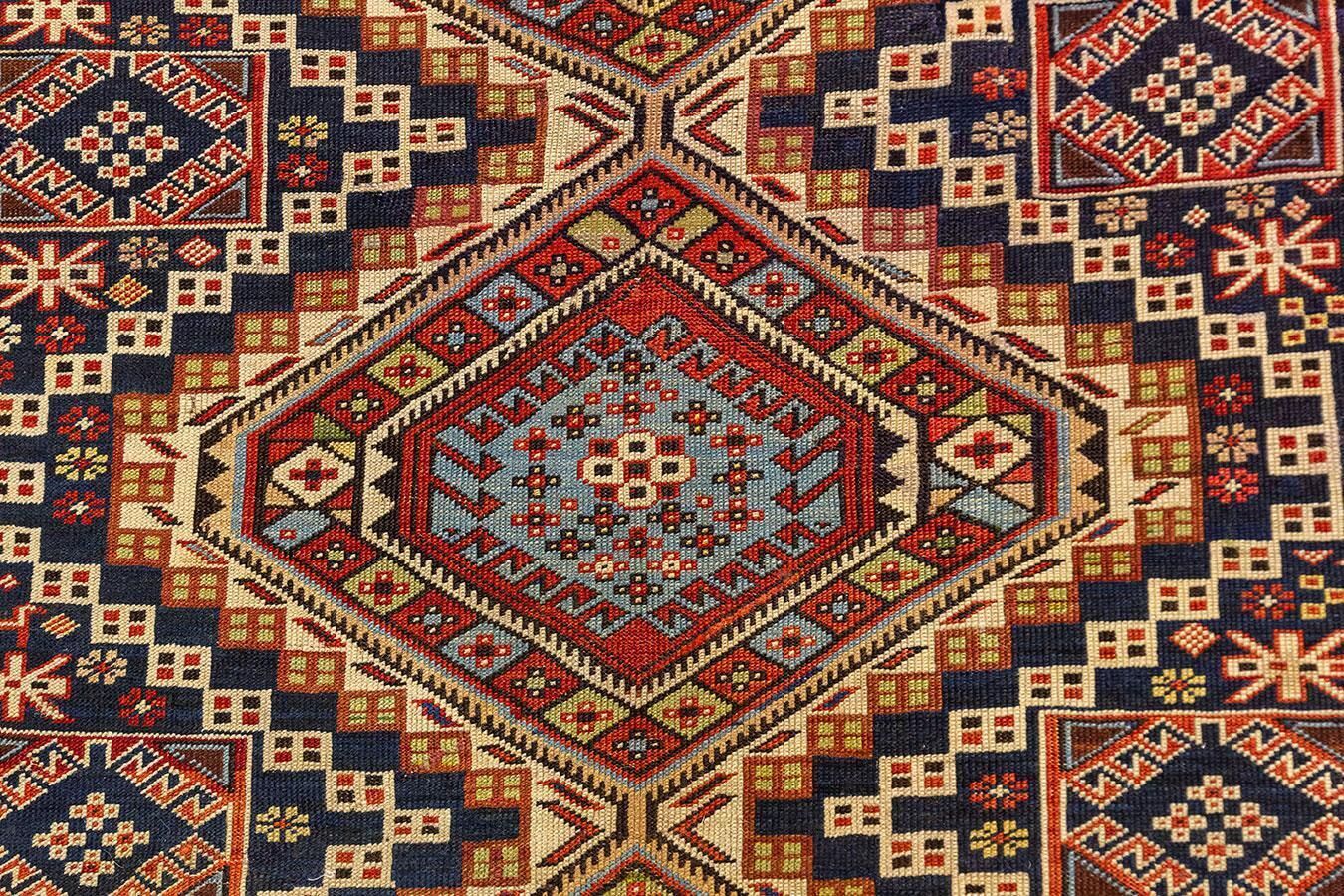 Caucasian Rug Kuba photo vinterior