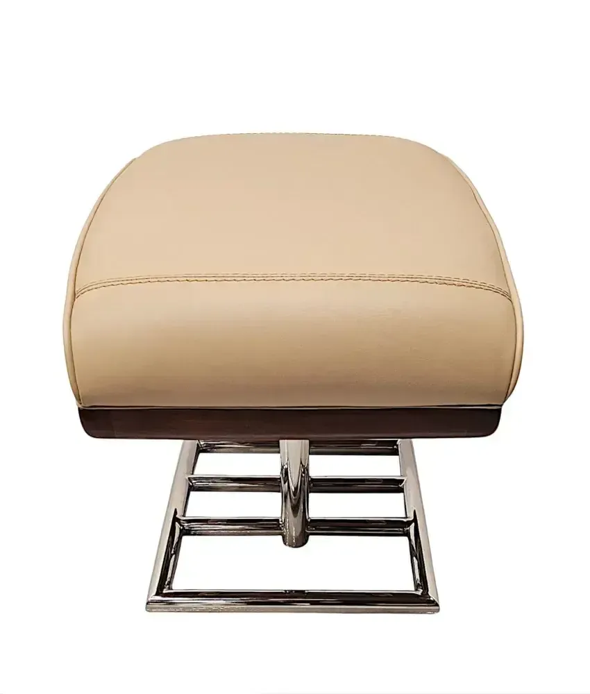 Een art deco kruk van chroom en leer photo Meubels