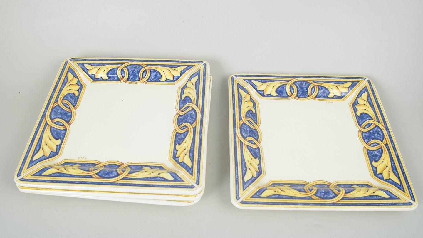 Tiffany Boutique, Italië. Set van vier keramische dinerborden, jaren 1980. photo furniture
