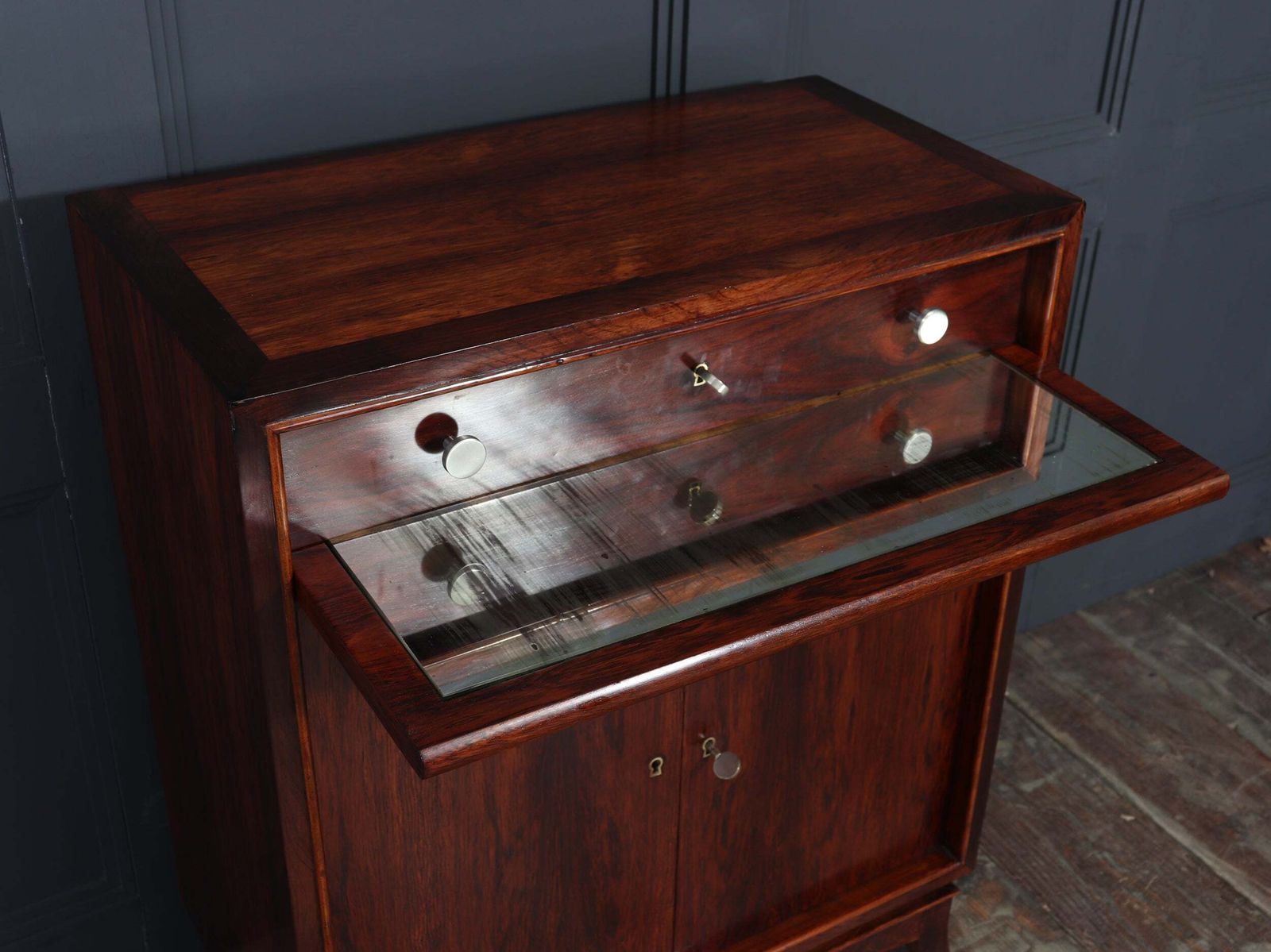 1650.0 French Art Deco Rosewood Cocktail Cabinet photo