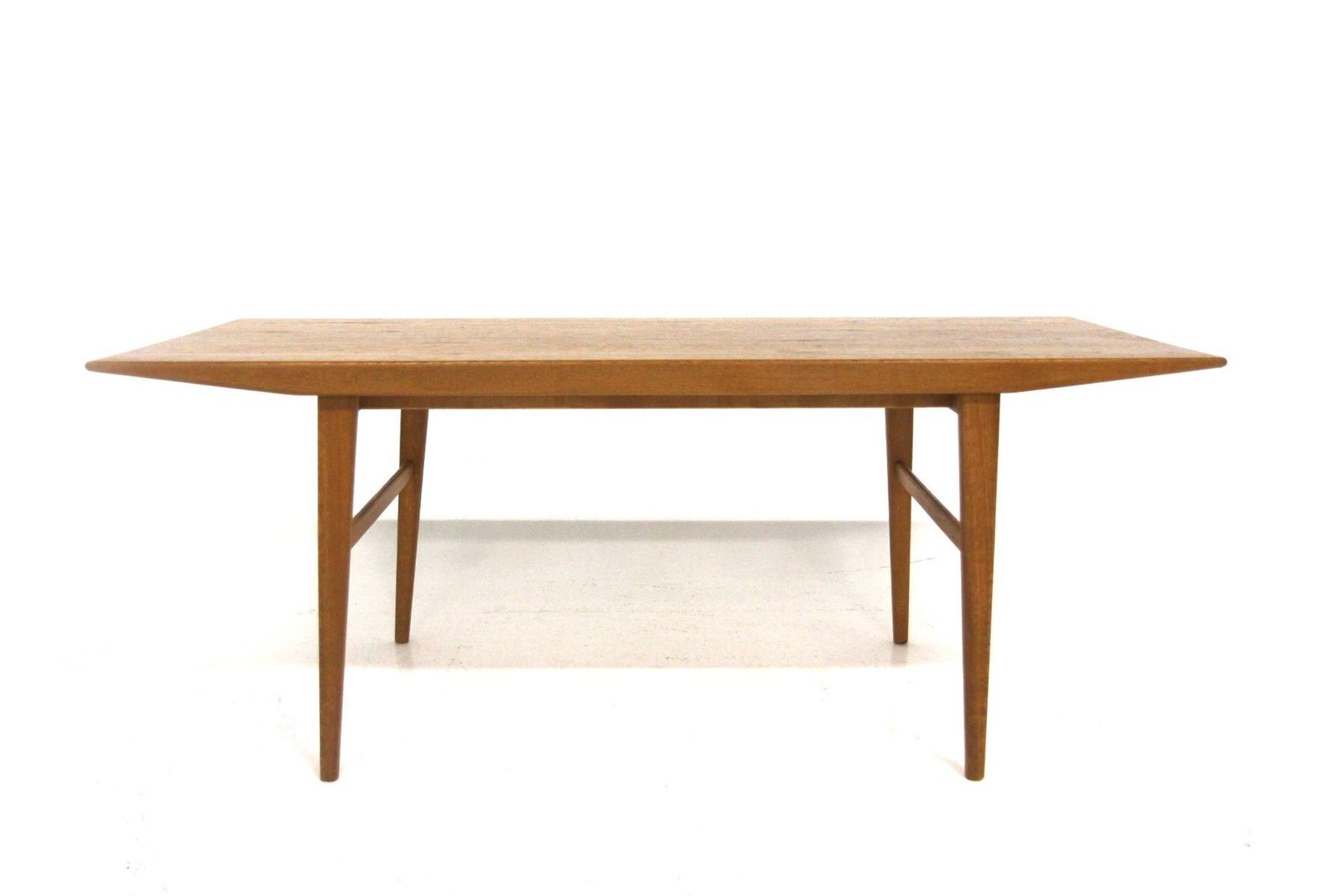 Table basse scandinave en teck, Suède, années 1950 photo for sale
