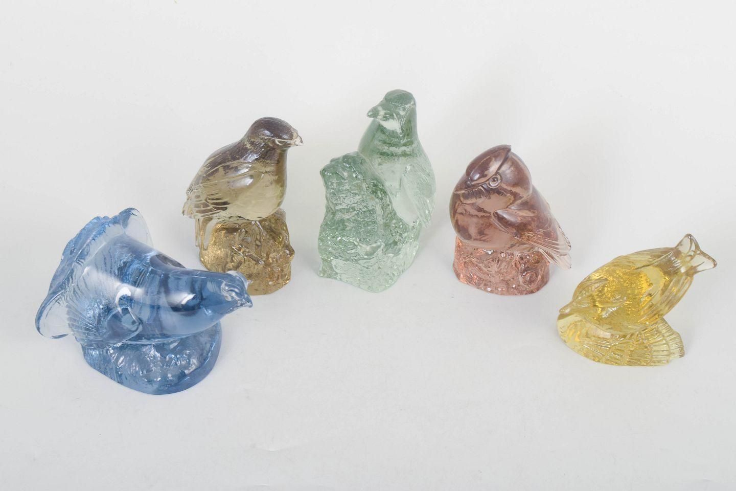 Paul Hoff, Kosta Boda. Set van vijf glazen vogelfiguren voor WMF. Jaren 1980 photo furniture