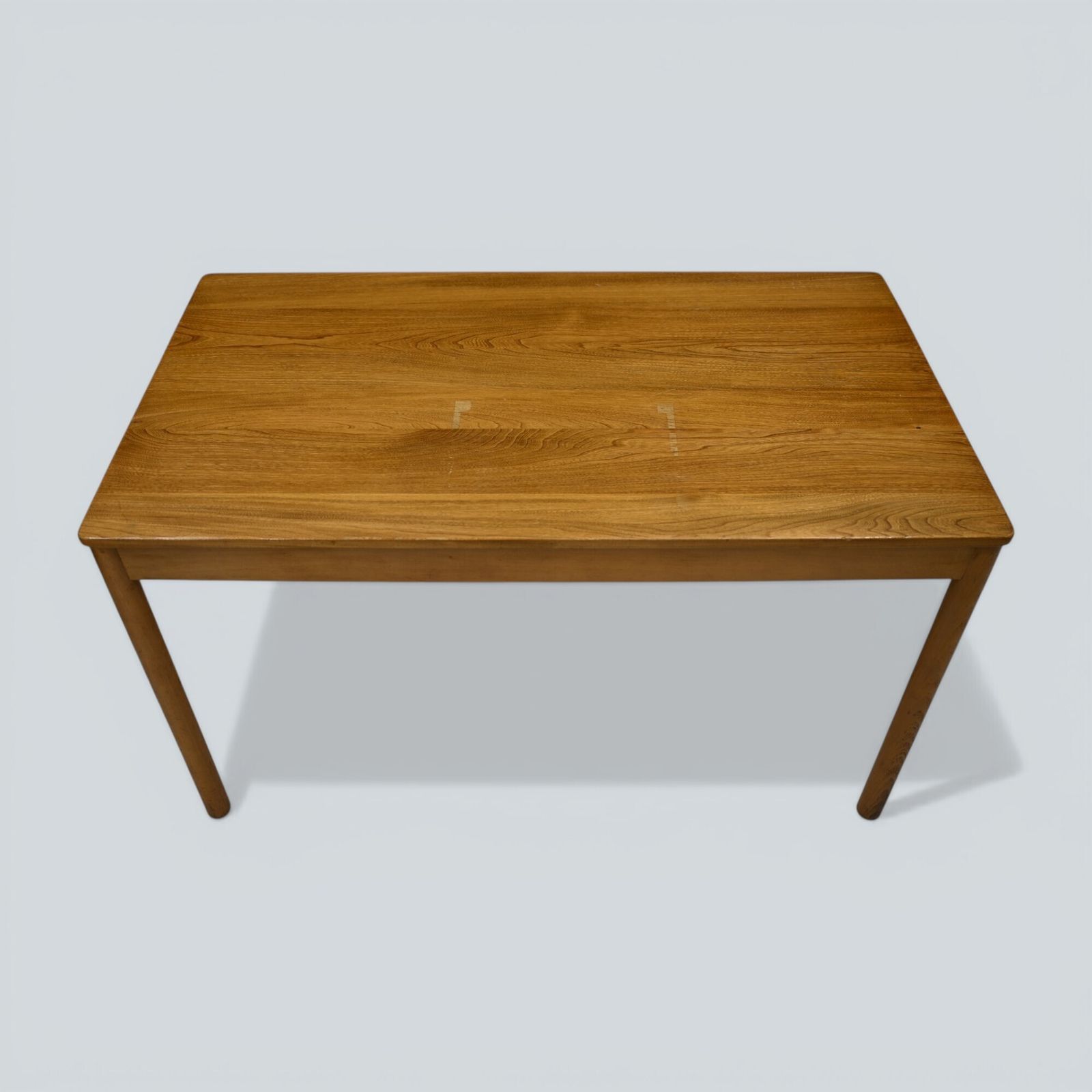 photo vinterior Ercol Dining Café Restaurant Table Elm Light Finish 2 Available Free Delivery