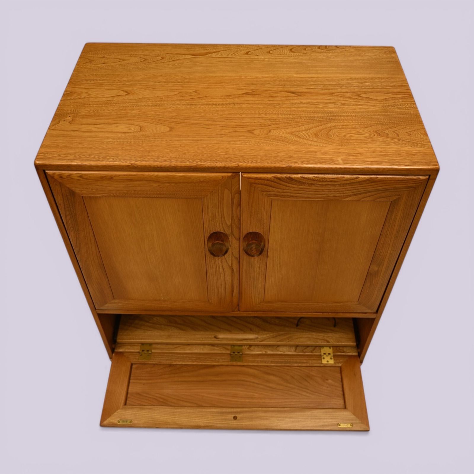 photo for sale Ercol Mural Tv Video Cabinet Windsor Range Light Finish Free Uk Delivery