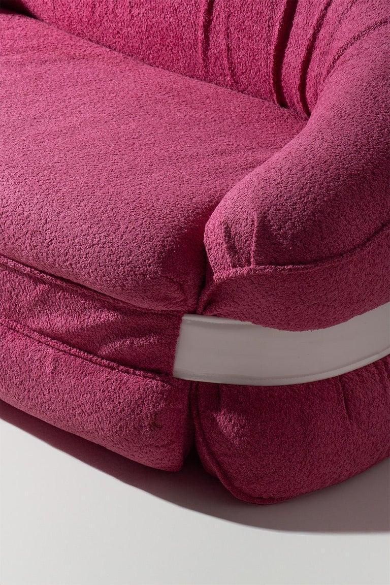 Italian Fluid Sofa Premiere In Pink Bouclé By Adriano Piazzesi photo vintage