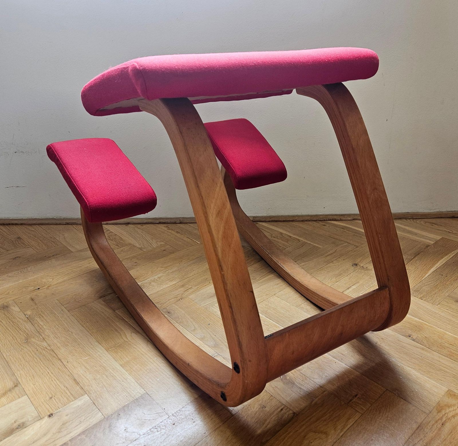 Rare Midcentury Balance Variable Knee Chair, Peter Opsvik, Norway, Stokke, 1980s photo vinterior