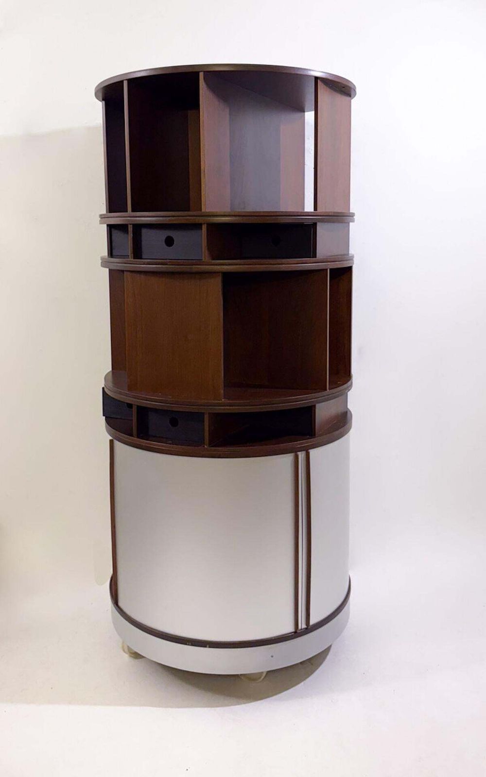 "Combi Center" By Joe Colombo For Bernini, 1963 photo vinterior