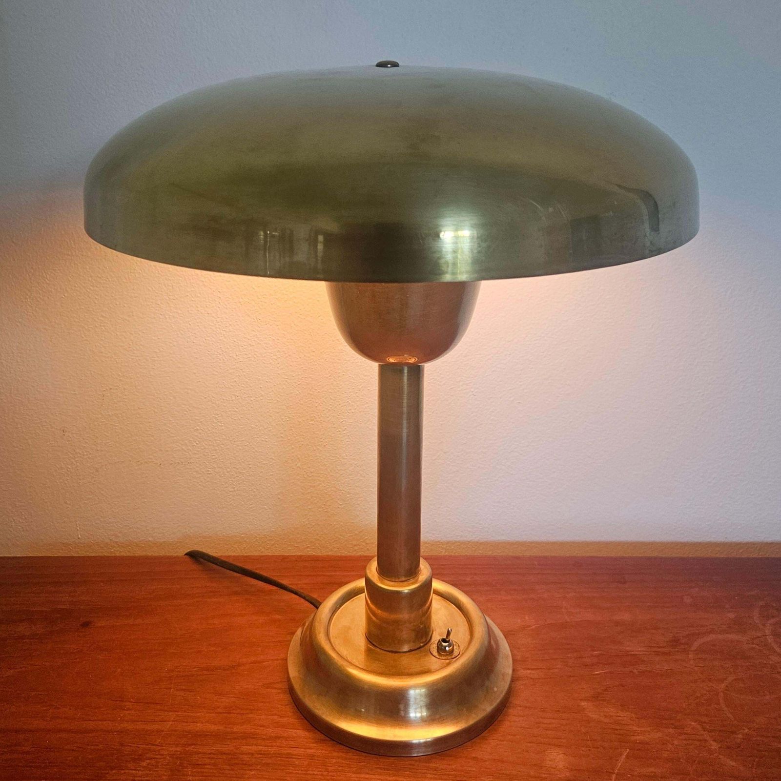 1155.0 Grote Bauhaus-functionalisme art deco tafellamp, Franta Anyz, jaren 1930 photo
