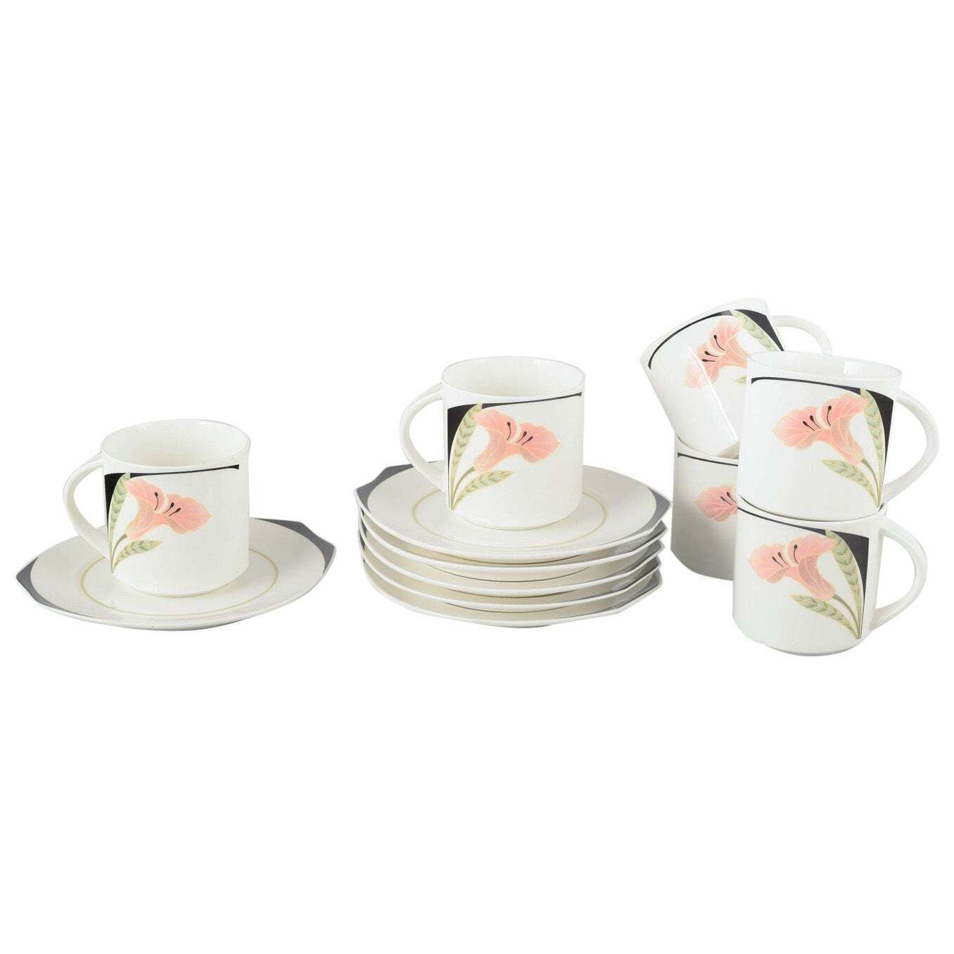 Villeroy & Boch. Six tasses en porcelaine « Iris » avec soucoupes. Années 1980